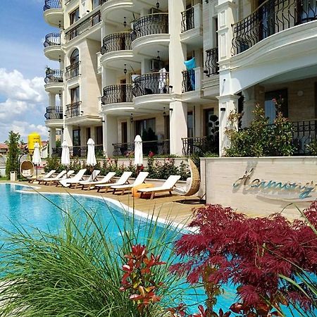 Harmony Suites Apartment Sveti Vlas Bagian luar foto