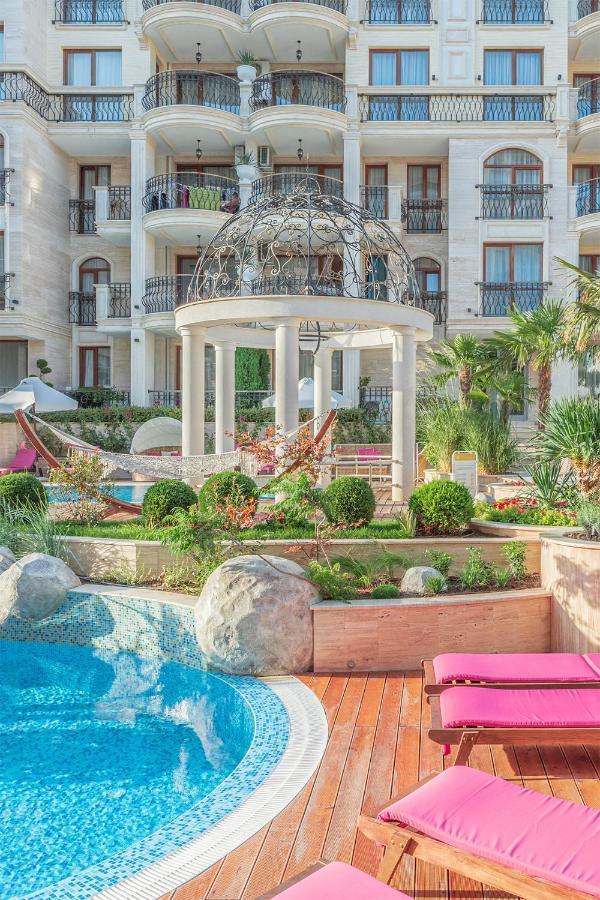 Harmony Suites Apartment Sveti Vlas Bagian luar foto