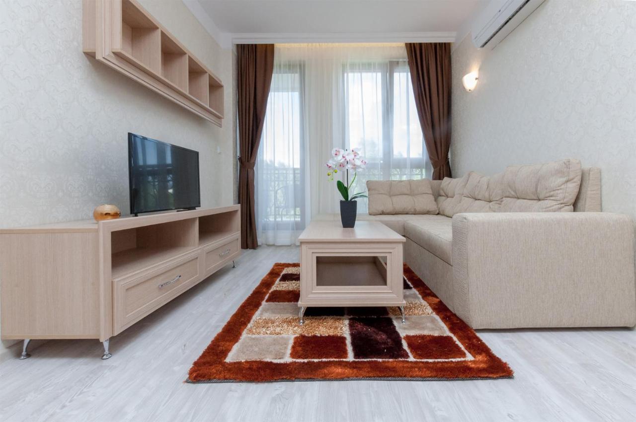 Harmony Suites Apartment Sveti Vlas Bagian luar foto