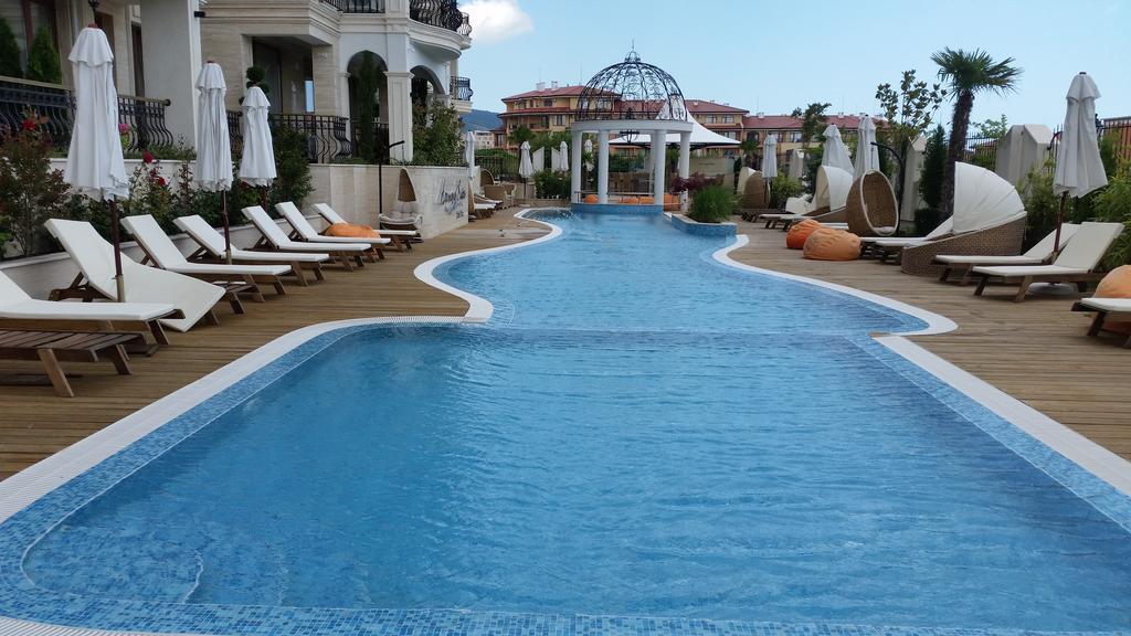 Harmony Suites Apartment Sveti Vlas Bagian luar foto
