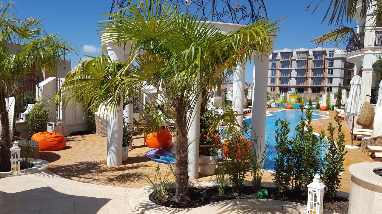 Harmony Suites Apartment Sveti Vlas Bagian luar foto