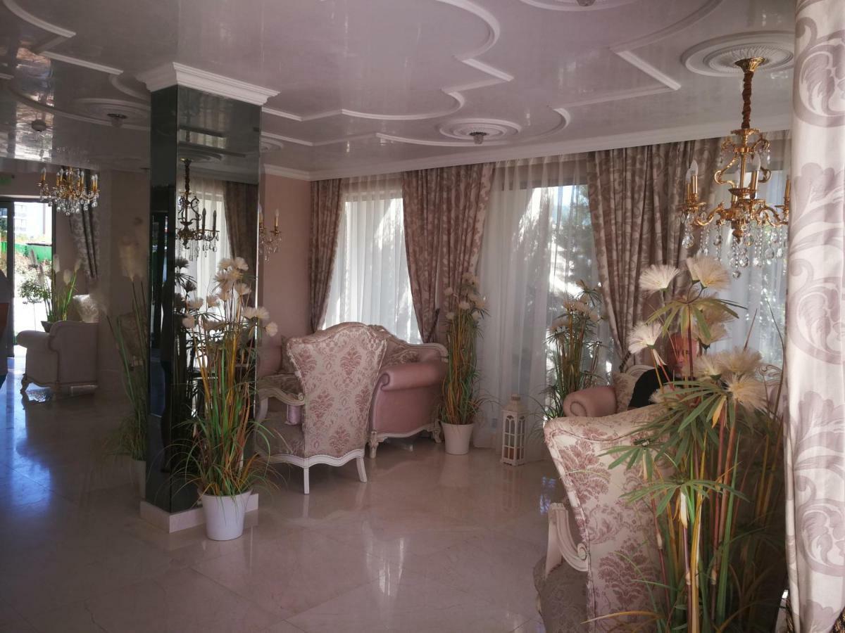 Harmony Suites Apartment Sveti Vlas Bagian luar foto