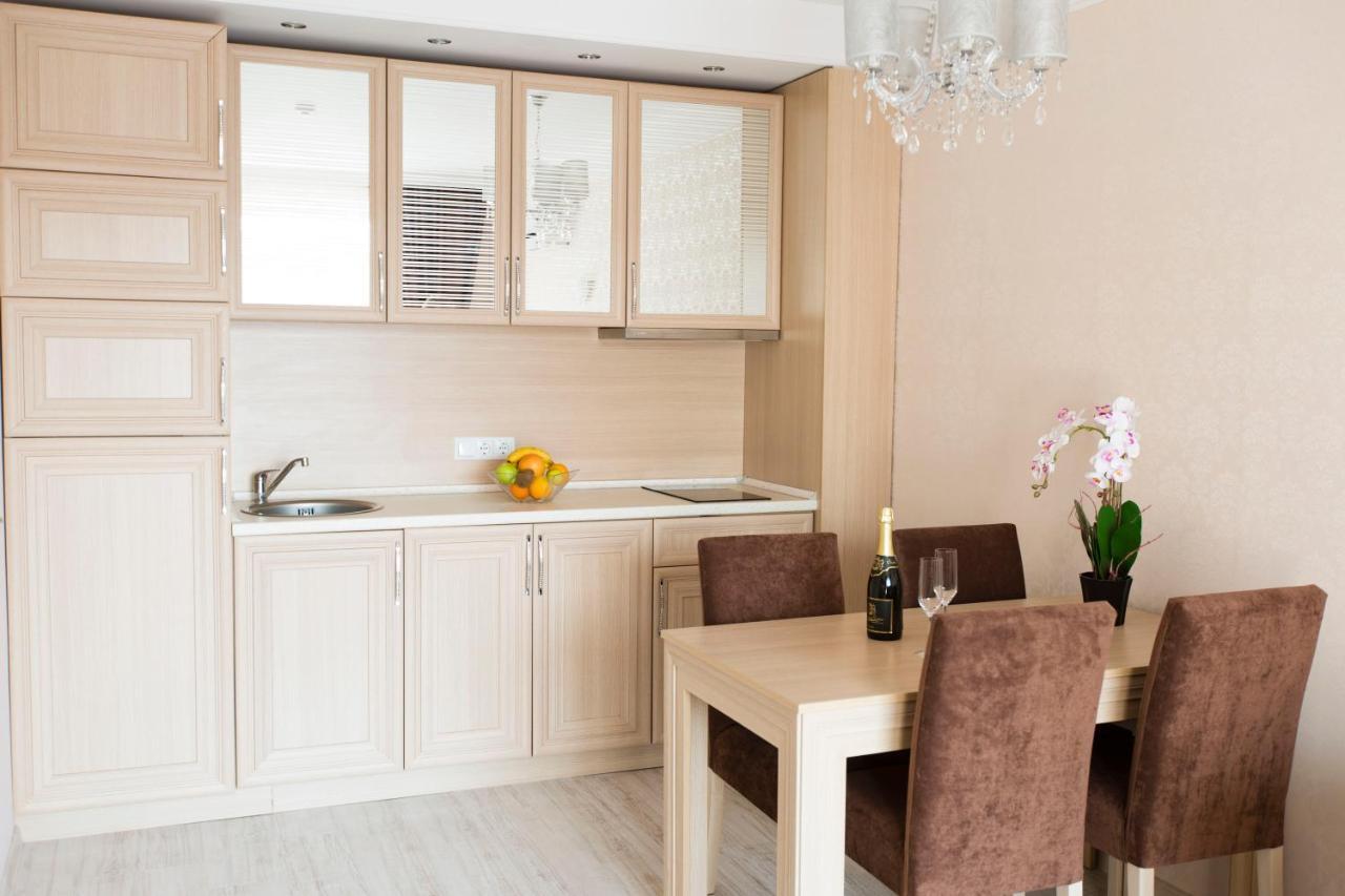 Harmony Suites Apartment Sveti Vlas Bagian luar foto